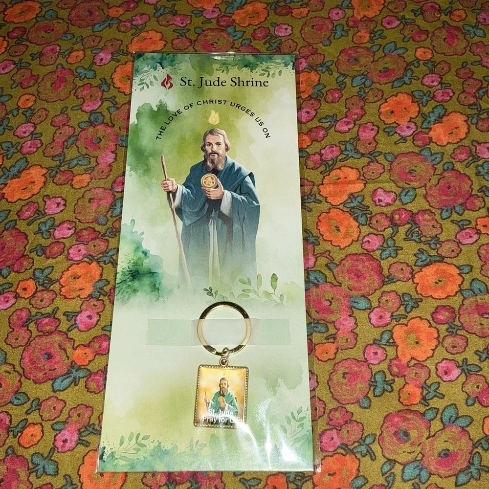 St. Jude Gold Tone Keychain Pray For Us Religious Catholic Patron Saint Keyring